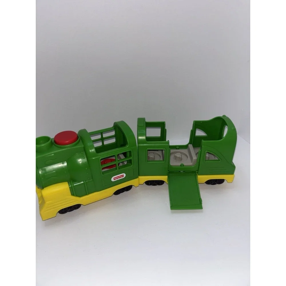 Fisher Price Little People 2016 Lights & Sounds Friendly Passenger Train  Tested